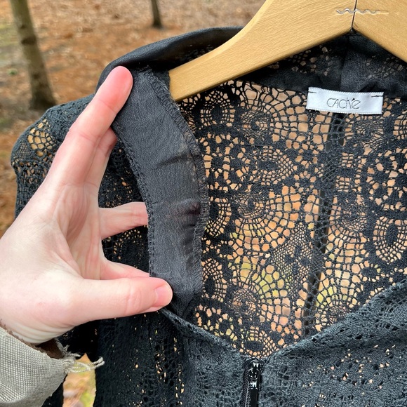 90s Caché Black Cotton Crochet Lace Zip-Up Blouse - Picture 14 of 15
